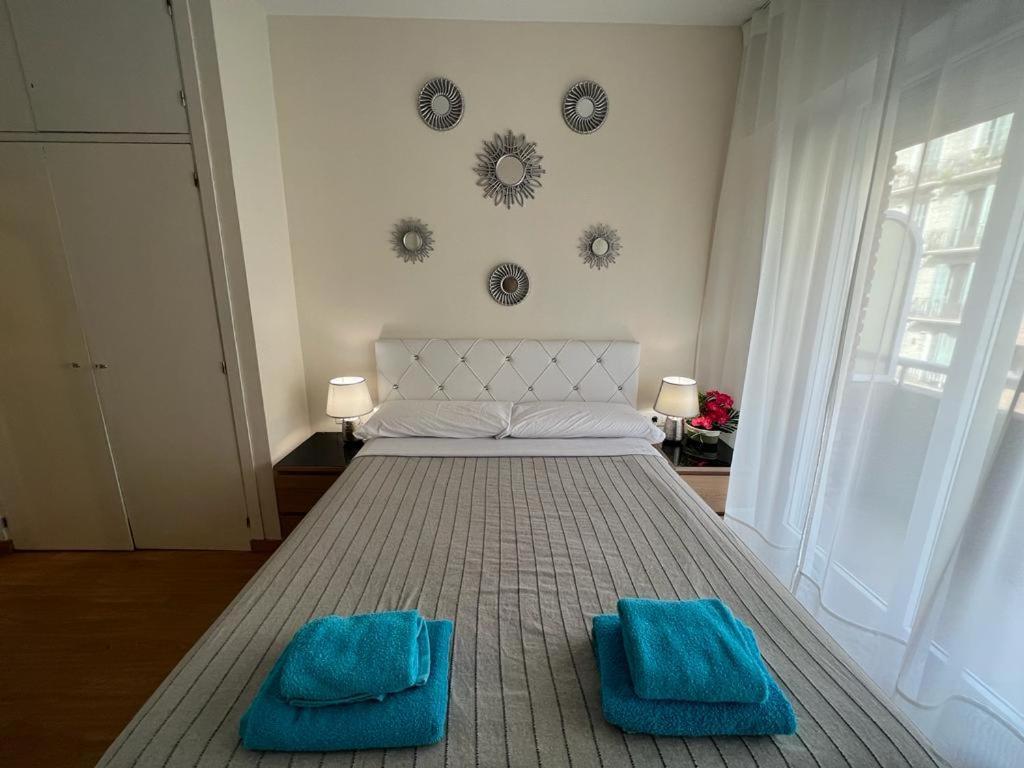 Paris Bed & Breakfast